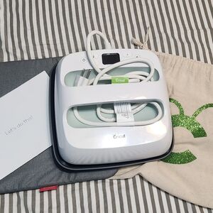 Cricut EasyPress 2 Heat Press Machine